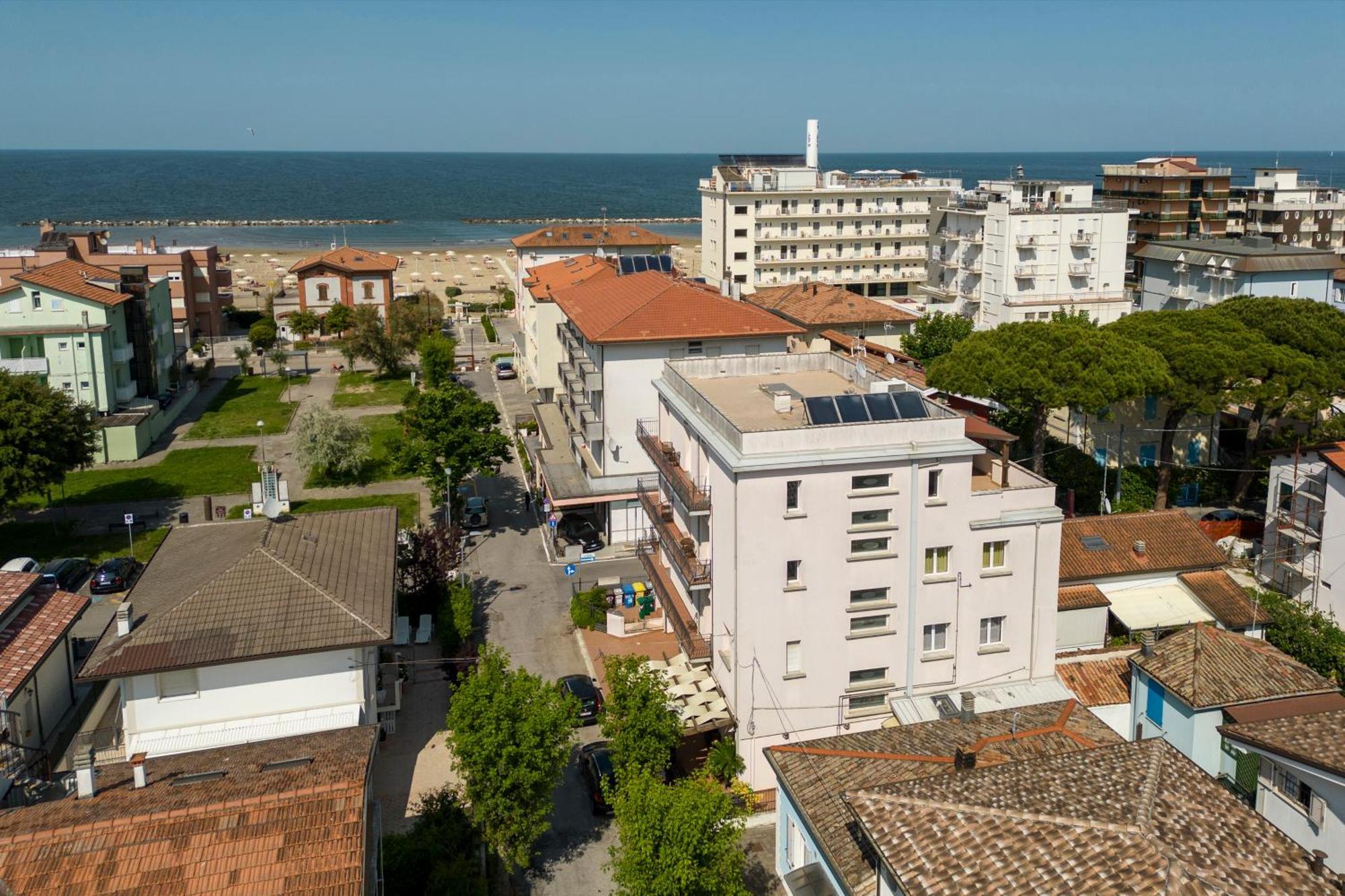 Residence Tre Trilo&Suites Rimini Zewnętrze zdjęcie