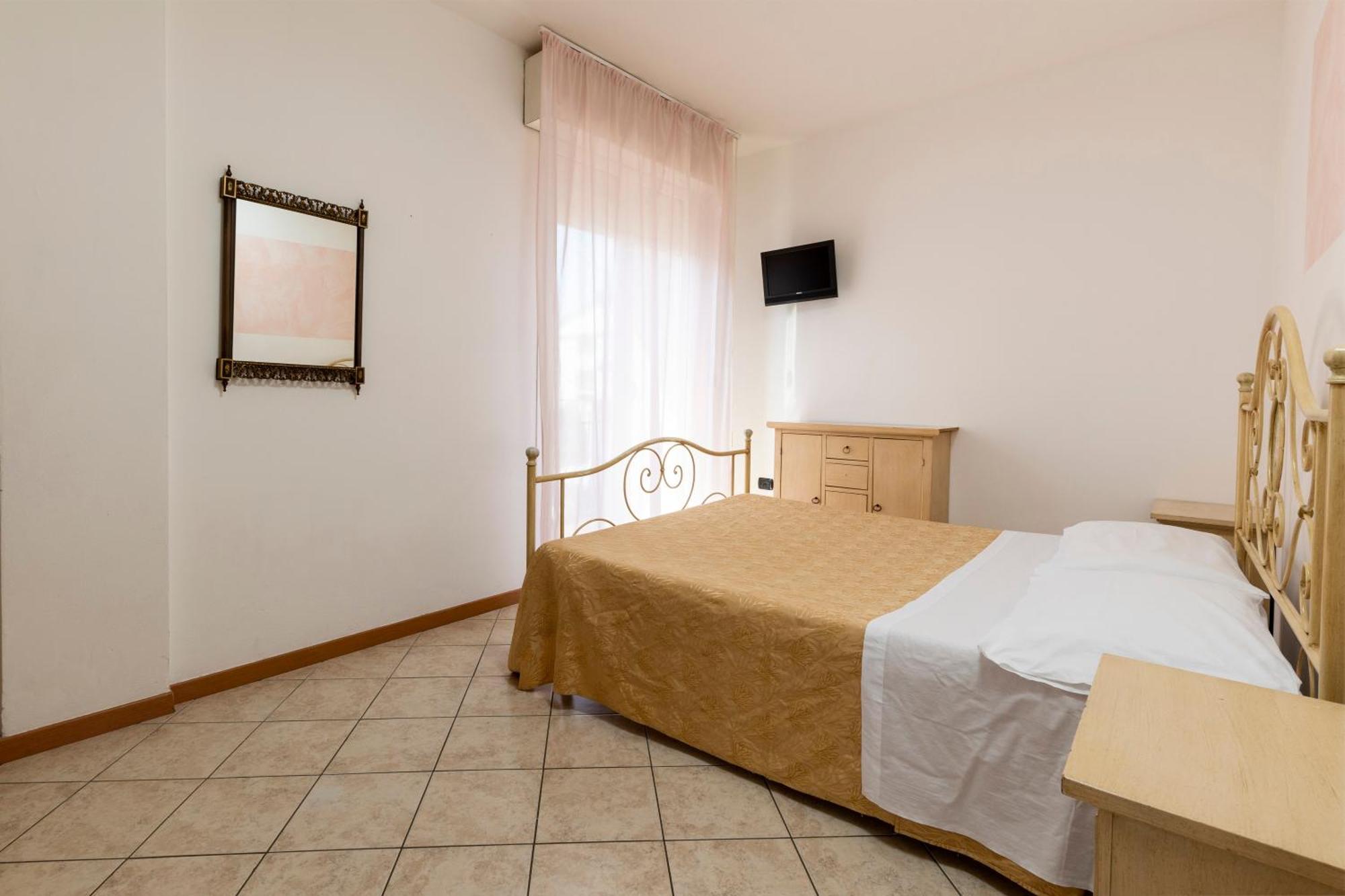 Residence Tre Trilo&Suites Rimini Zewnętrze zdjęcie