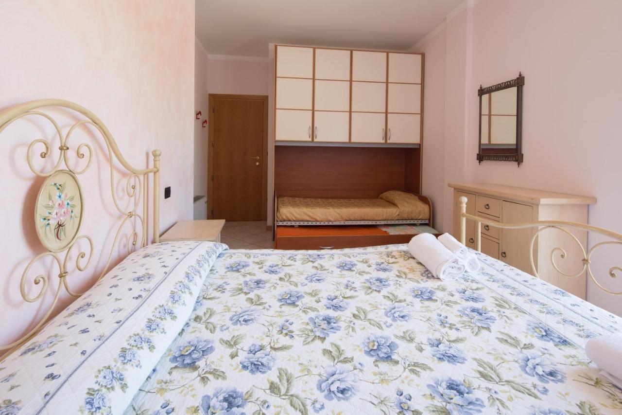 Residence Tre Trilo&Suites Rimini Zewnętrze zdjęcie