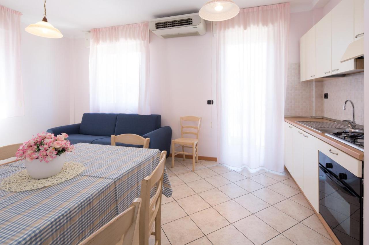 Residence Tre Trilo&Suites Rimini Zewnętrze zdjęcie