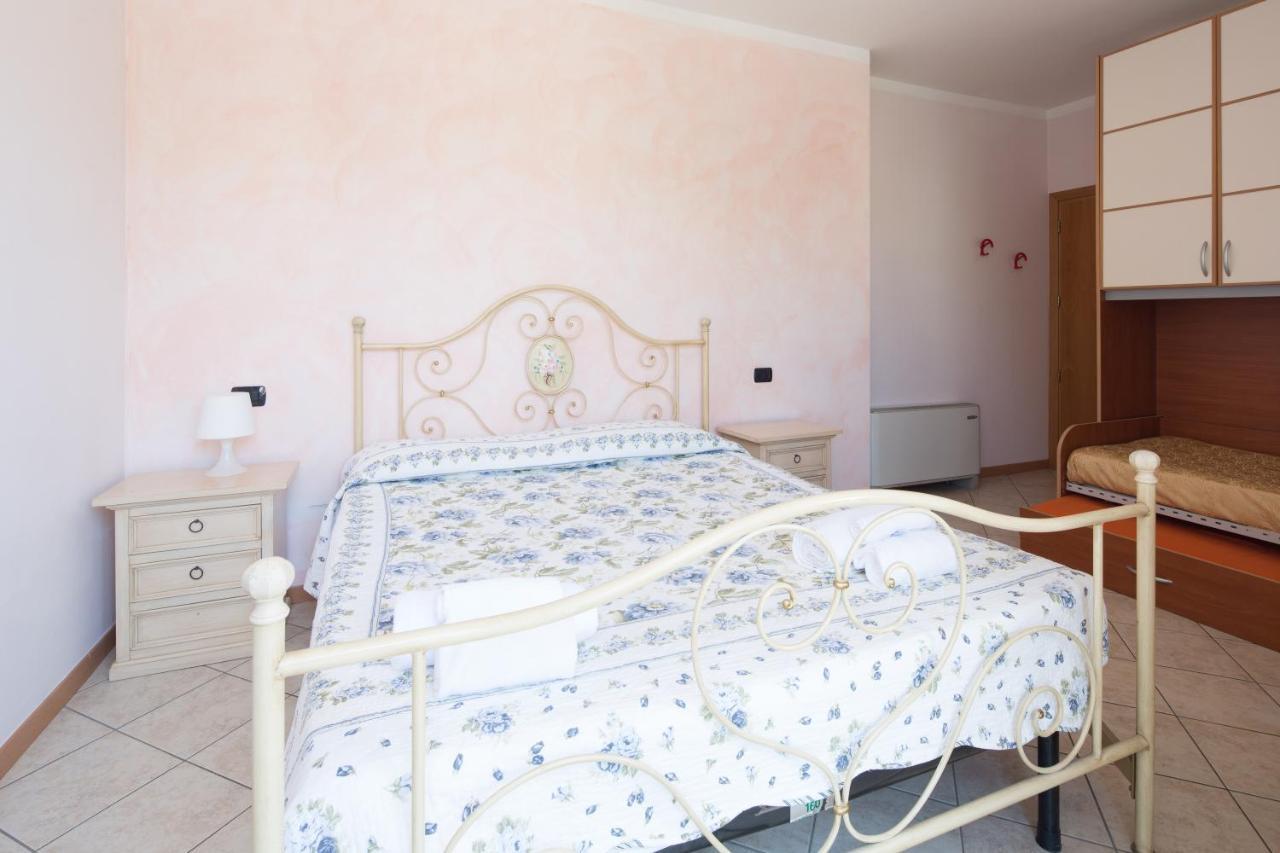 Residence Tre Trilo&Suites Rimini Zewnętrze zdjęcie