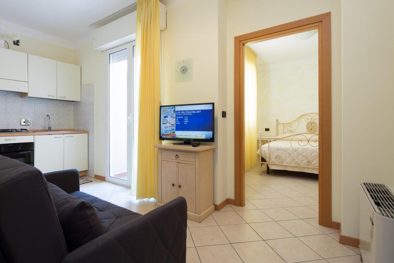 Residence Tre Trilo&Suites Rimini Zewnętrze zdjęcie