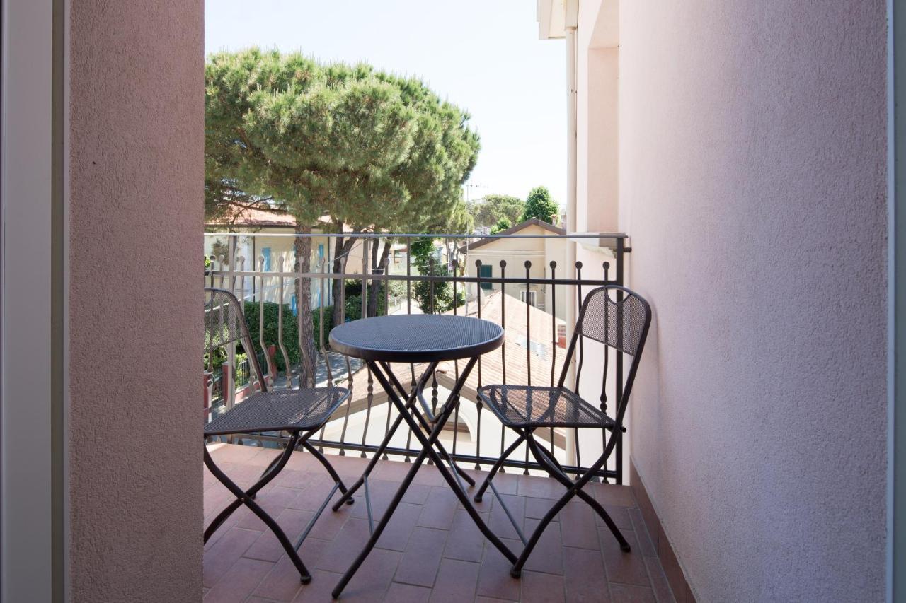 Residence Tre Trilo&Suites Rimini Zewnętrze zdjęcie