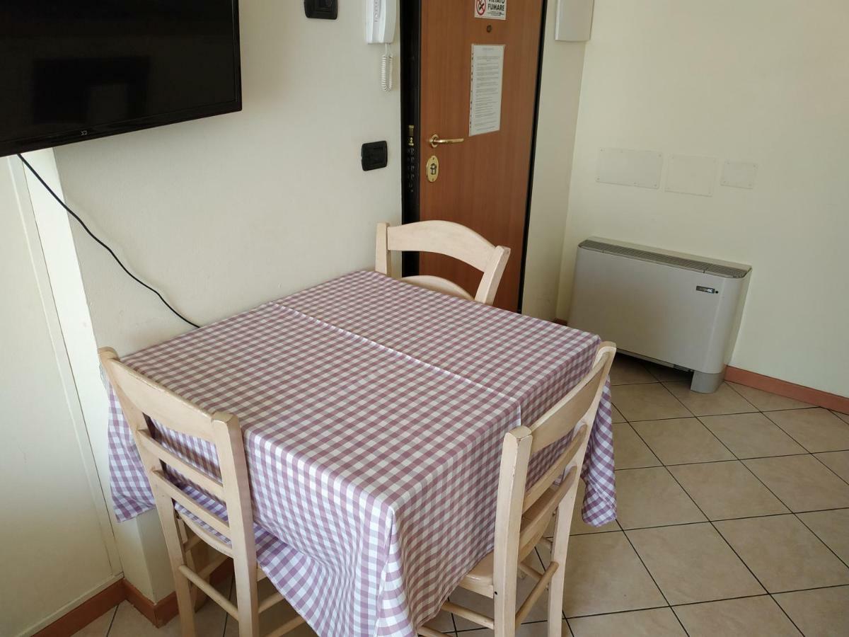 Residence Tre Trilo&Suites Rimini Zewnętrze zdjęcie